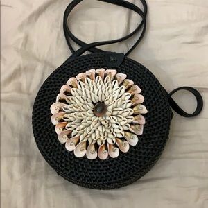 Black Wicker Sea Shell Leather strap Canteen Purse
